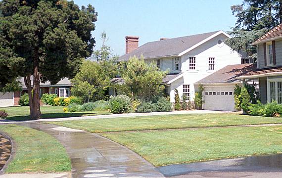 [ROBERT F. HASTINGS PHOTO]