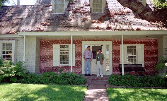 [ROBERT F. HASTINGS PHOTO]